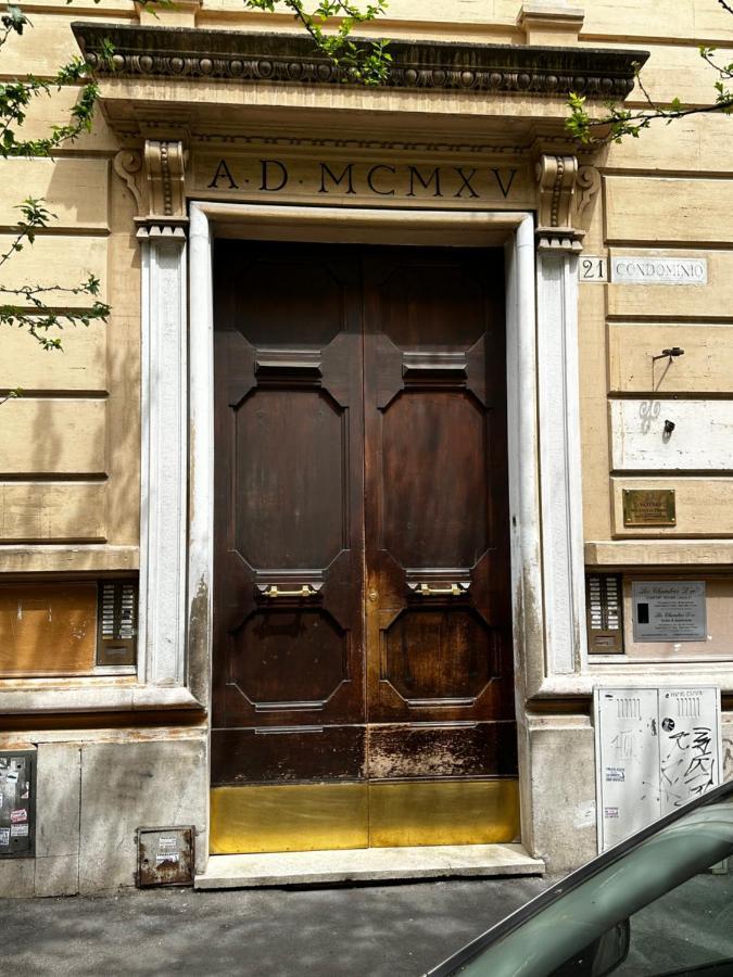 Catone Luxury Rooms Рим Екстер'єр фото