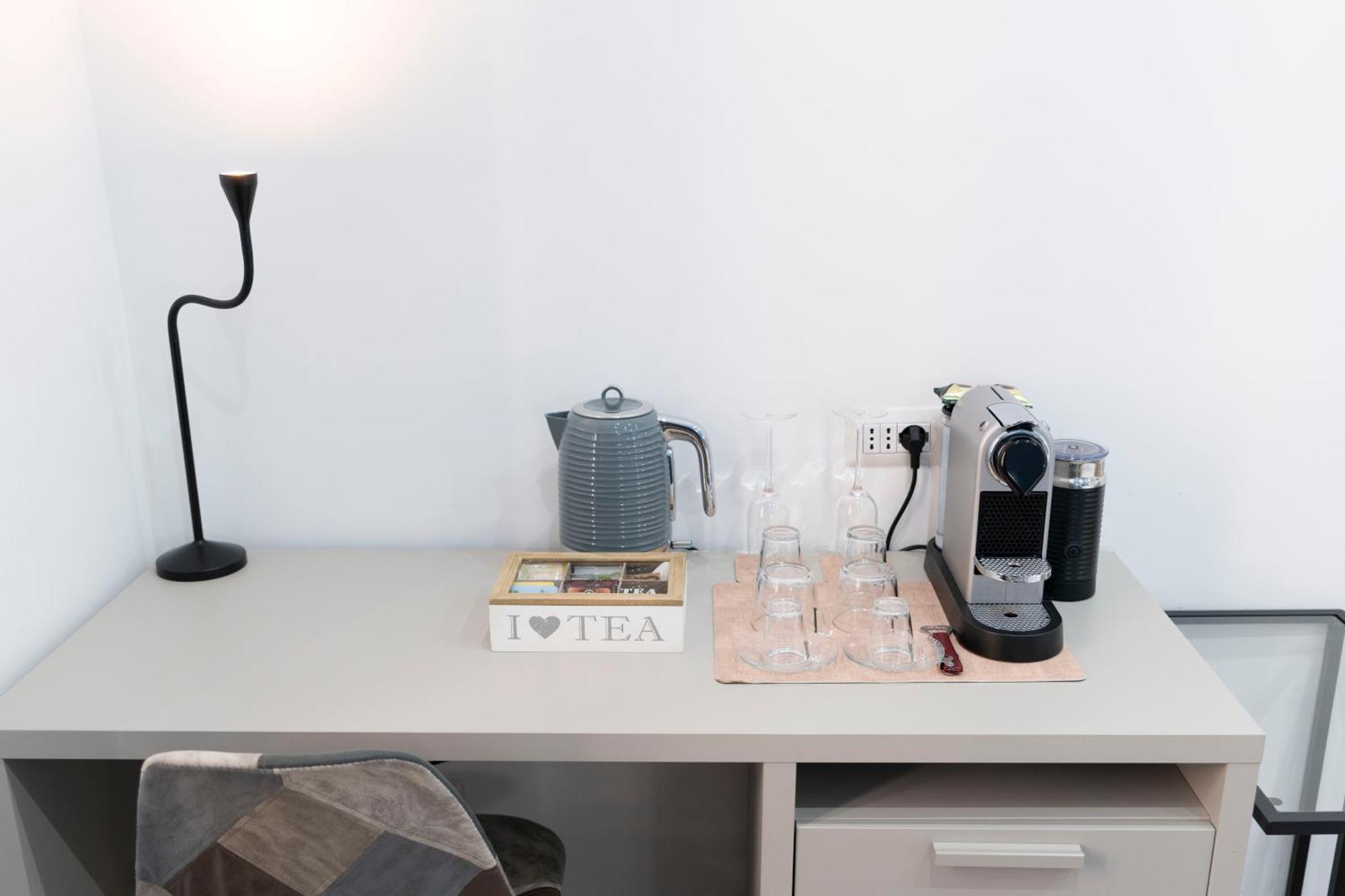 Catone Luxury Rooms Рим Екстер'єр фото